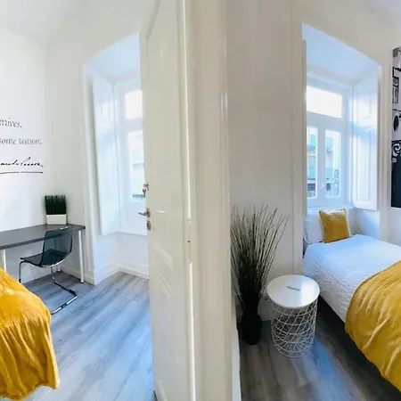 Rooms, Location For Tourists