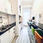 Rooms, Location For Tourists Hostel *