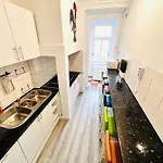 Rooms, Location For Tourists * Lisbon