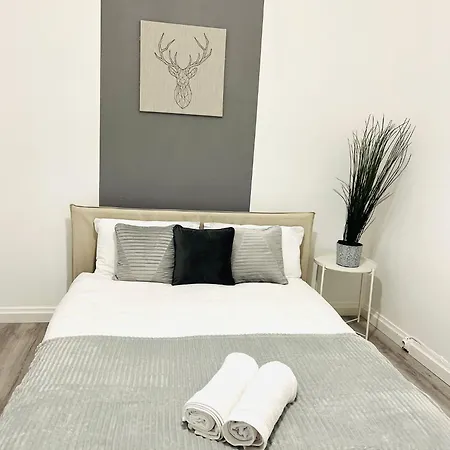 Rooms, Location For Tourists 호스텔