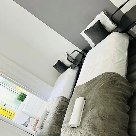 Rooms, Location For Tourists 리스본