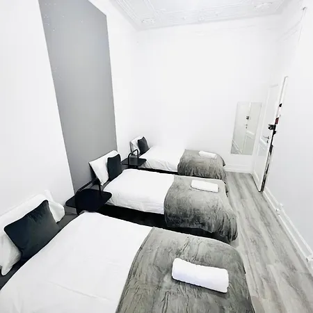 Rooms, Location For Tourists * Lisbon