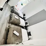 Rooms, Location For Tourists *