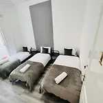 Hostel Rooms, Location For Tourists