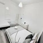 Hostel Rooms, Location For Tourists